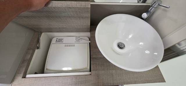 USED 2021 ESSENTIAL CARAVANS C-CLASS TOURING CARAVAN 2 AXLE