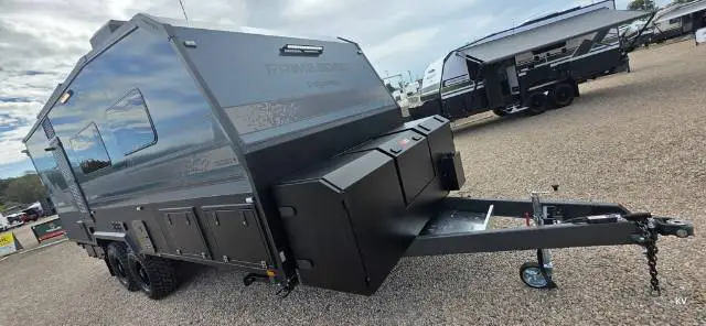 https://media-caravea.syd1.digitaloceanspaces.com/caravans/33EC16067/image-9.webp?q=EMMPES6THl