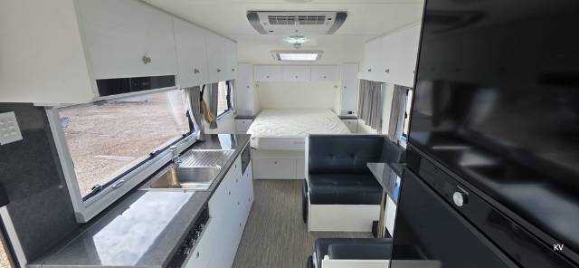 USED 2021 SPINIFEX CARAVANS NOMADIX 20’6″ CARAVAN 2 AXLE