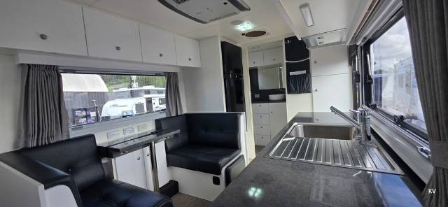 USED 2021 SPINIFEX CARAVANS NOMADIX 20’6″ CARAVAN 2 AXLE