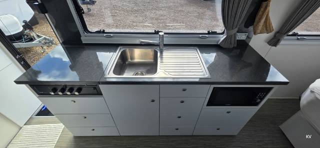 USED 2021 SPINIFEX CARAVANS NOMADIX 20’6″ CARAVAN 2 AXLE