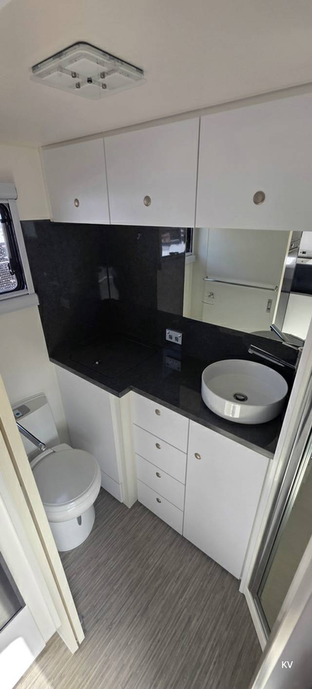 USED 2021 SPINIFEX CARAVANS NOMADIX 20’6″ CARAVAN 2 AXLE