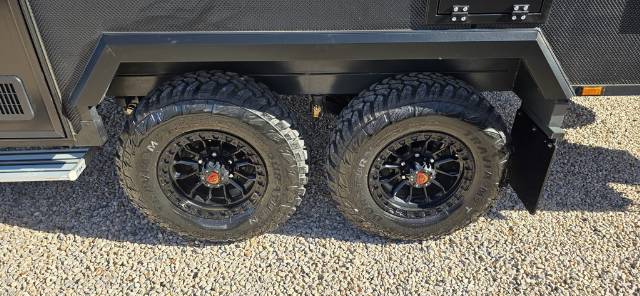 NEW 2026 PRIME EDGE CARAVANS WARRIOR 22′ B/B OFF ROAD CARAVAN 2 AXLE