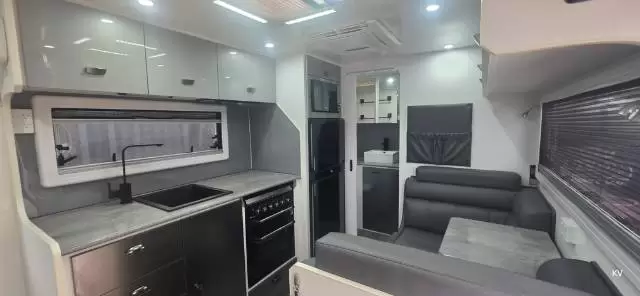 USED 2021 TRACKVAN BY MILLENNIUM ALUMINIUM SERIES 18’6″