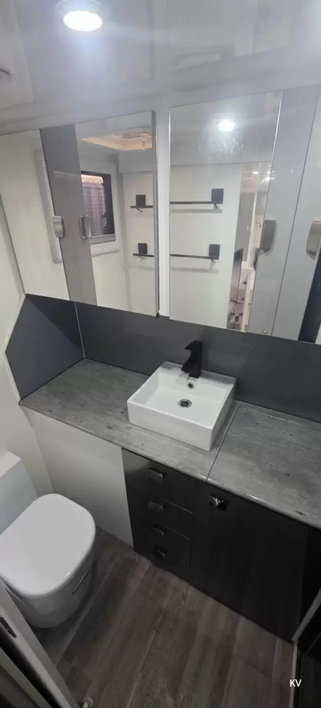 USED 2021 TRACKVAN BY MILLENNIUM ALUMINIUM SERIES 18’6″