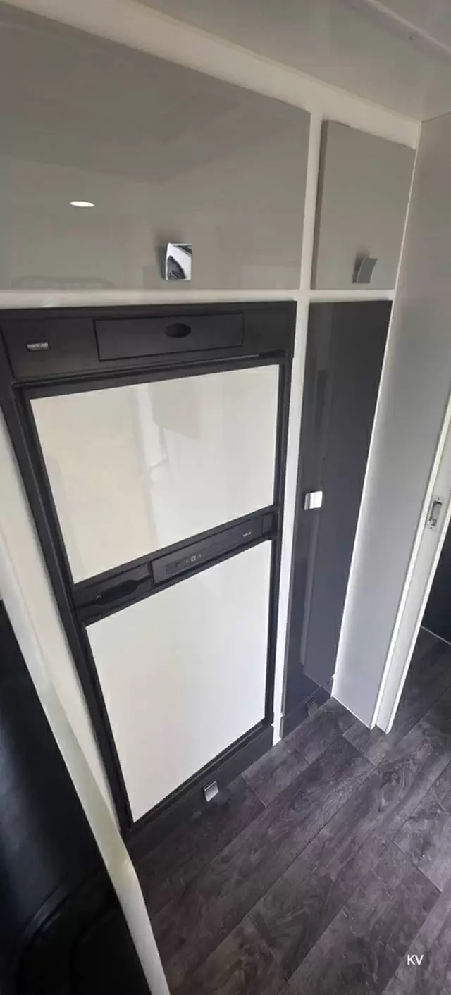 USED 2016 PARAMOUNT COMMANDER LIMITED EDITION