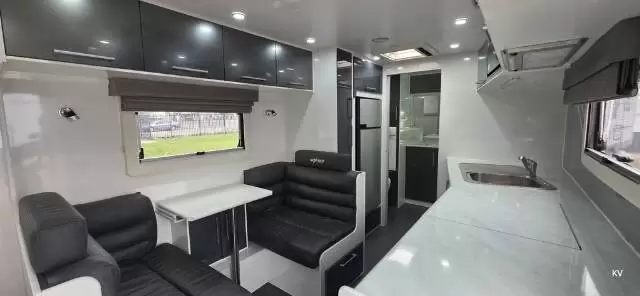 USED 2016 NEXTGEN BLACKLINE 20’6″