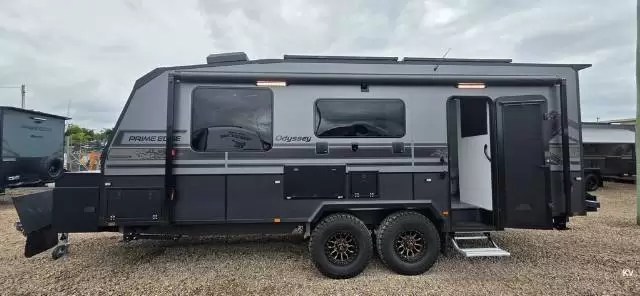 https://media-caravea.syd1.digitaloceanspaces.com/caravans/33EC17485/image-3.webp?q=n5j8lctgbf
