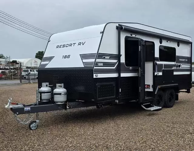 NEW 2026 RESORT RV TOURING 18’6