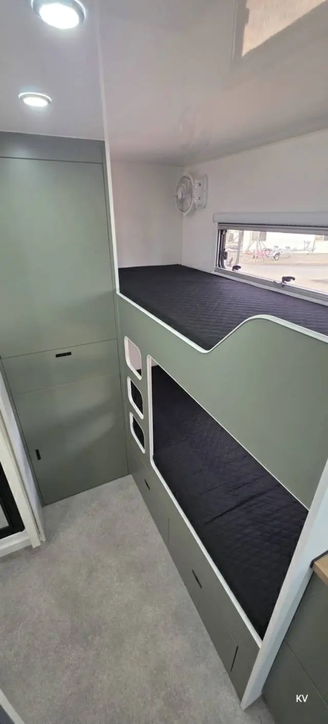 USED 2025 PRIME EDGE CARAVANS ODYSSEY 21’6″ BUNKS X 2