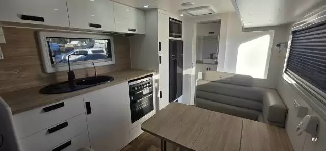 USED 2023 NETWORK RV VICTORY 19’6″