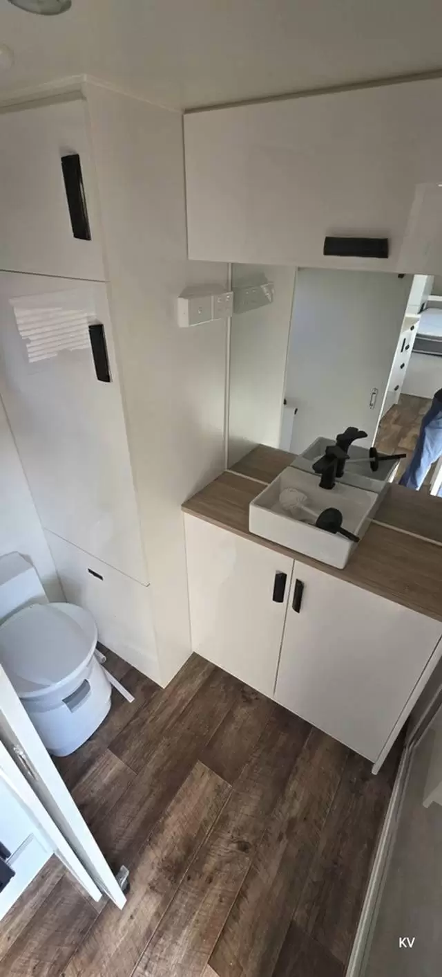 USED 2023 NETWORK RV VICTORY 19’6″