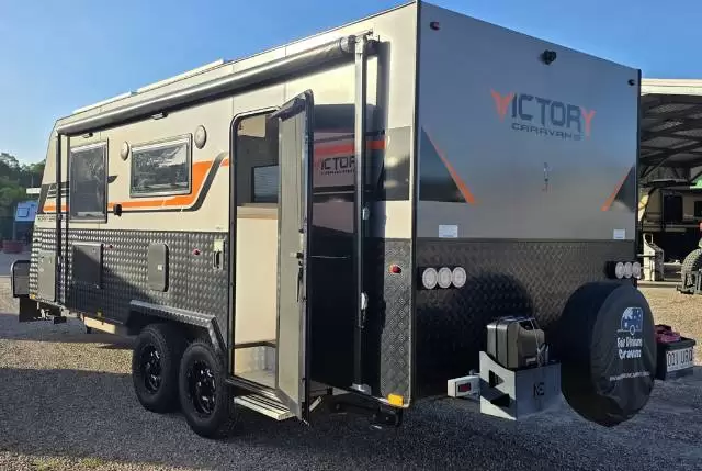 USED 2023 NETWORK RV VICTORY 19’6″