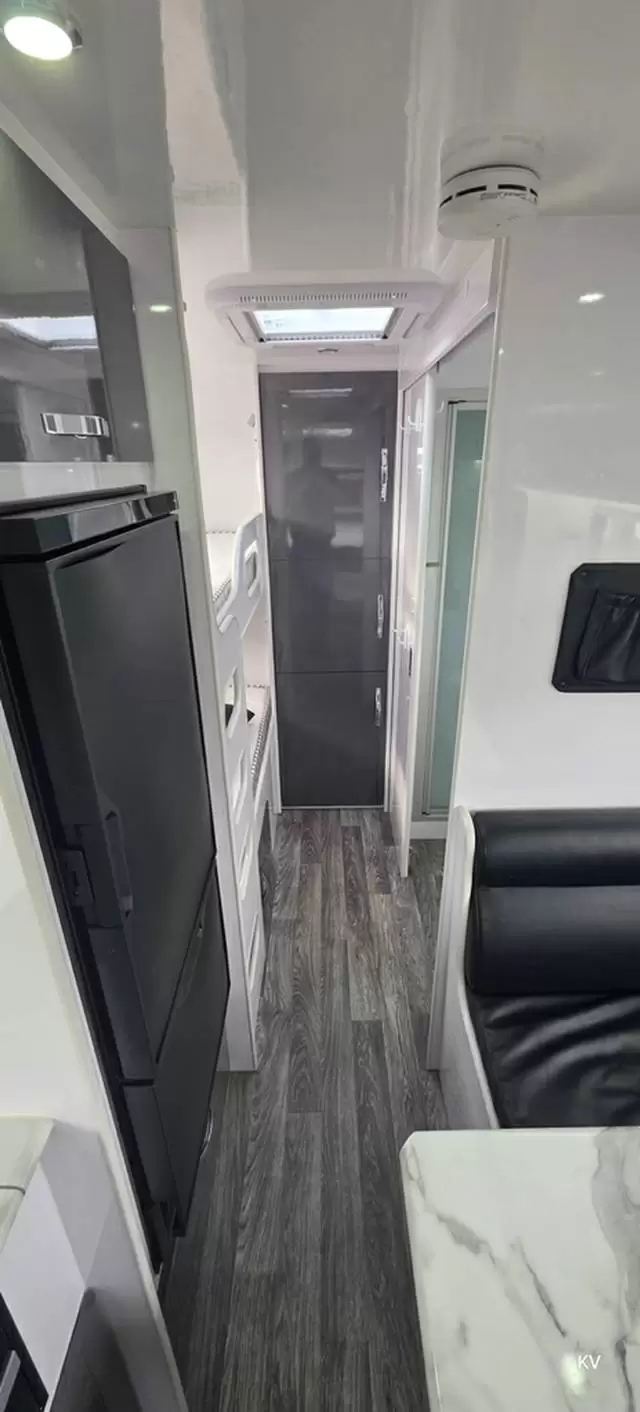 USED 2023 SNOWY RIVER SRC22F