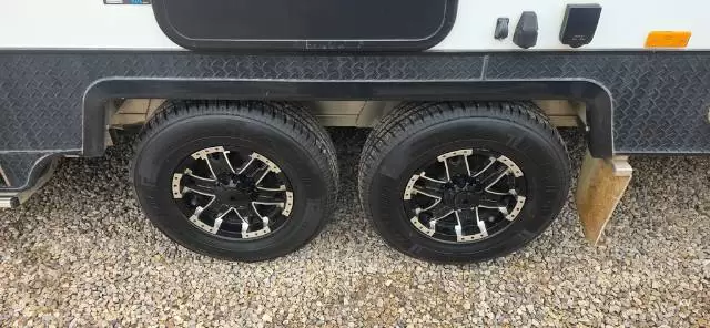 USED 2023 SNOWY RIVER SRC22F