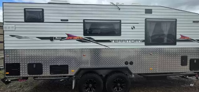 USED 2022 SUPREME CLASSIC TERRITORY