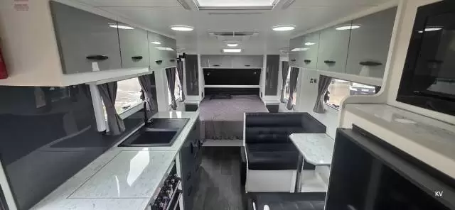 USED 2022 SUPREME CLASSIC TERRITORY
