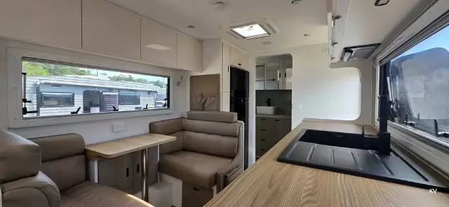 USED 2023 GOODLIFE RV EXTREME 19’6″