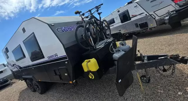 https://media-caravea.syd1.digitaloceanspaces.com/caravans/33EC17761/image-8.webp?q=sokTuqB08h