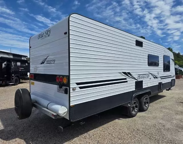 USED 2017 BLUE SKY GRANDE