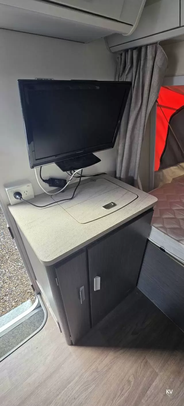 USED 2018 JAYCO BASESTATION