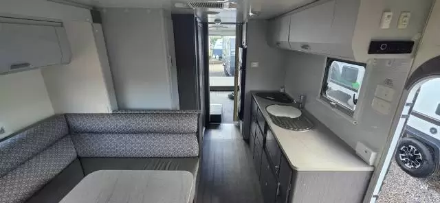 USED 2018 JAYCO BASESTATION