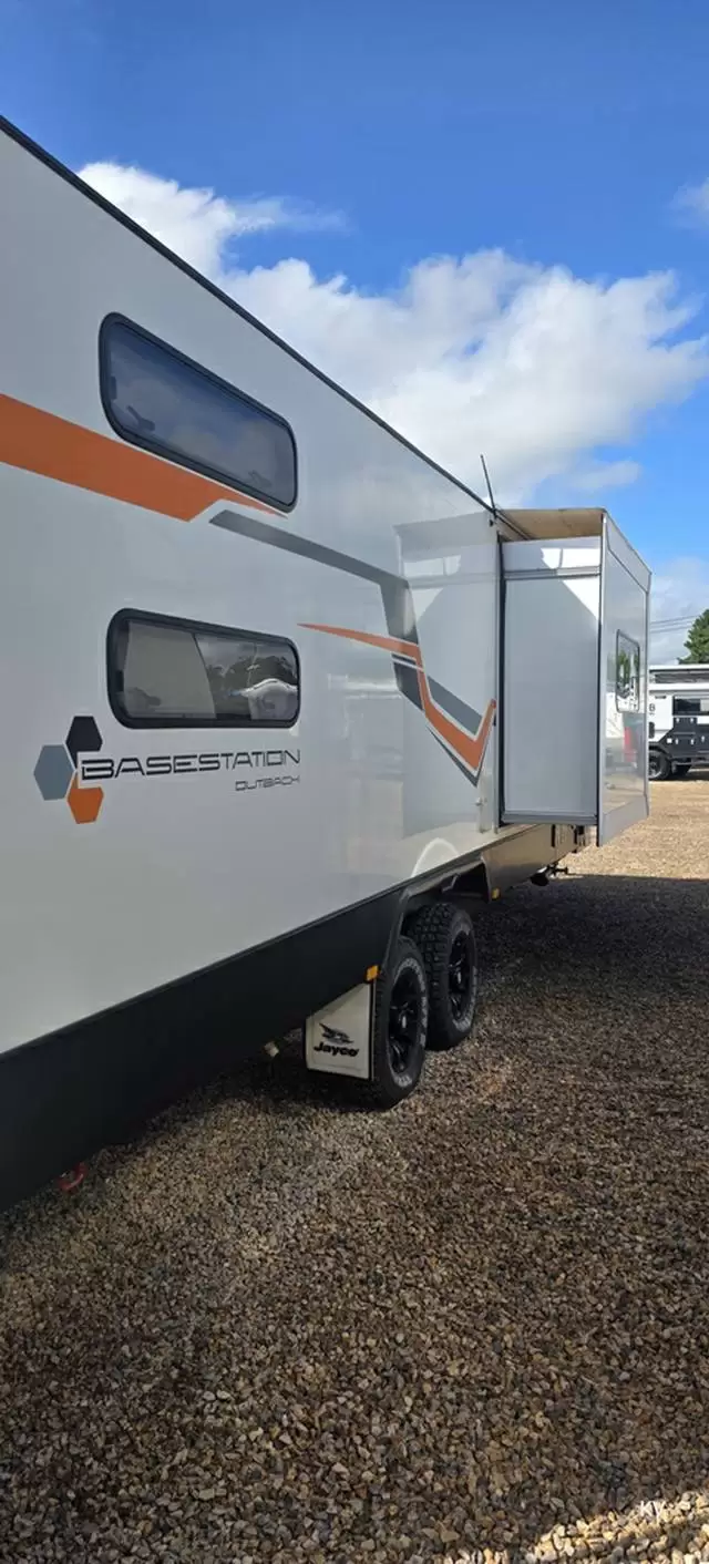 USED 2018 JAYCO BASESTATION