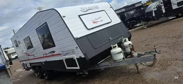 https://media-caravea.syd1.digitaloceanspaces.com/caravans/33EC17962/image-7.webp?q=XjBdeMnDPn