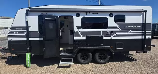 https://media-caravea.syd1.digitaloceanspaces.com/caravans/33EC18114/image-1.webp?q=r08fX5IZTD