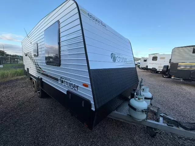 USED 2017 ESSENTIAL CARAVANS CRUISER