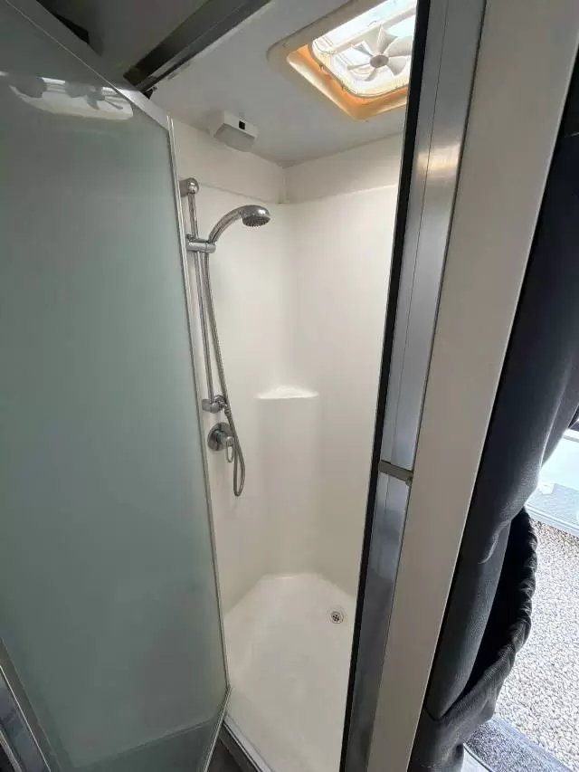 USED 2017 ESSENTIAL CARAVANS CRUISER