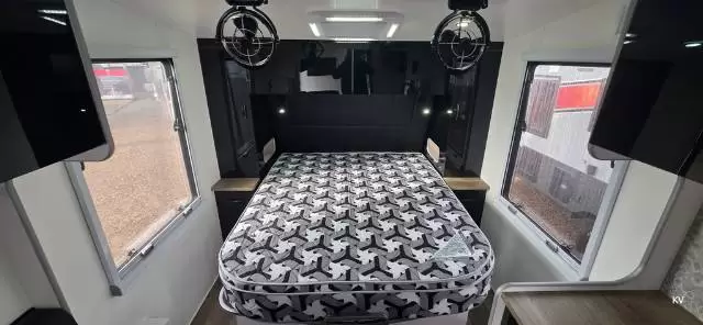 USED 2025 REMBRANDT CARAVANS DANAE LX