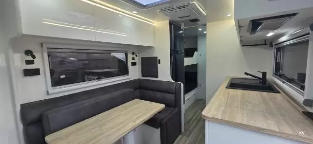 USED 2024 PRIME EDGE CARAVANS ODYSSEY 21’6 BUNK