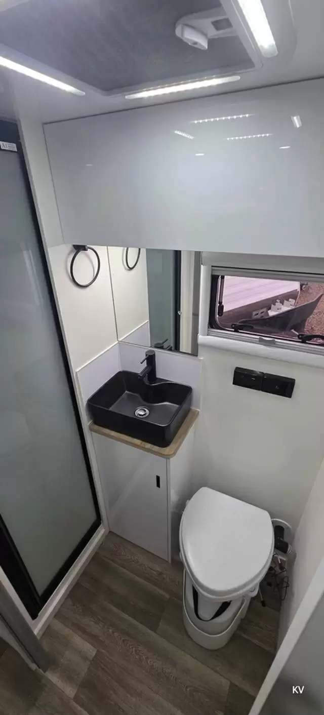 USED 2024 PRIME EDGE CARAVANS ODYSSEY 21’6 BUNK