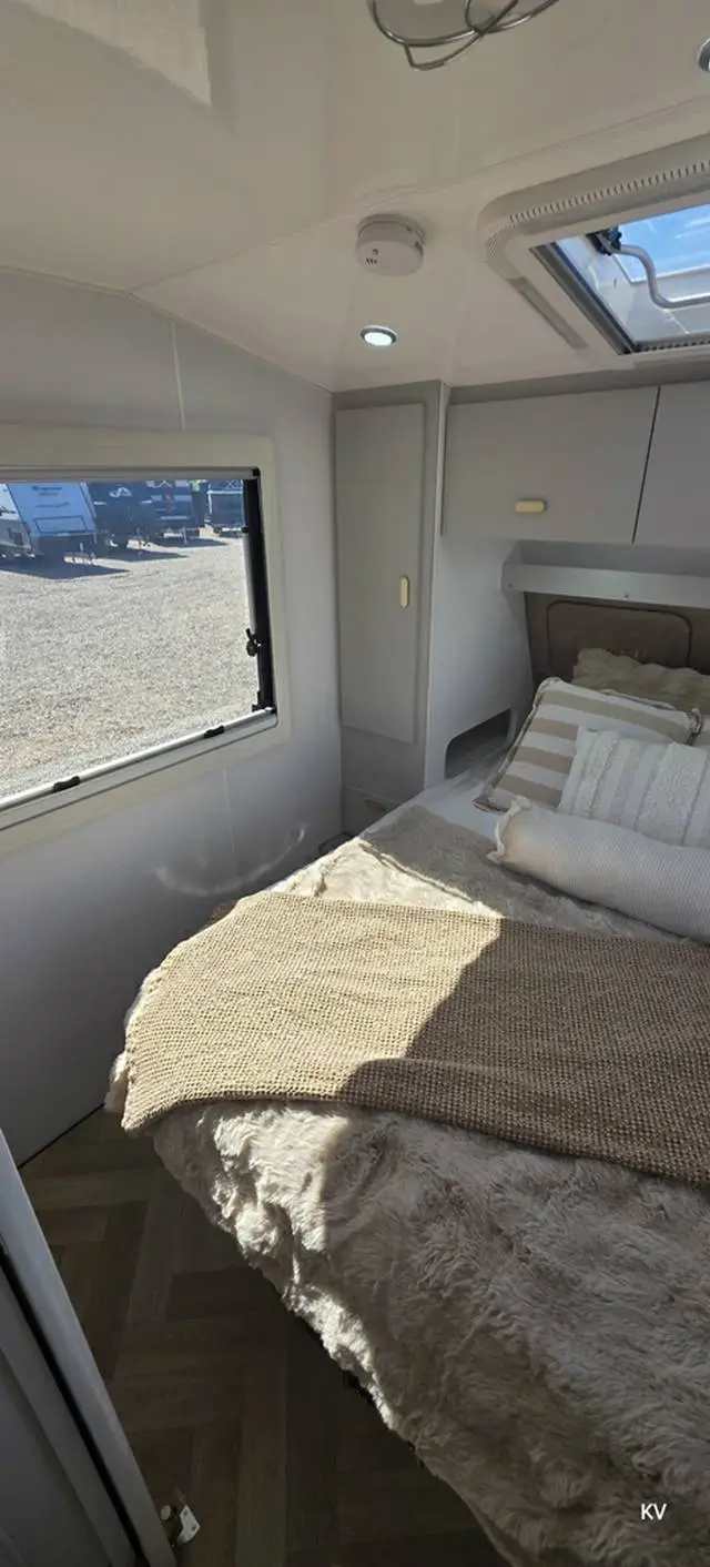 NEW 2026 OPTION RV TRACTION 22RC MY26