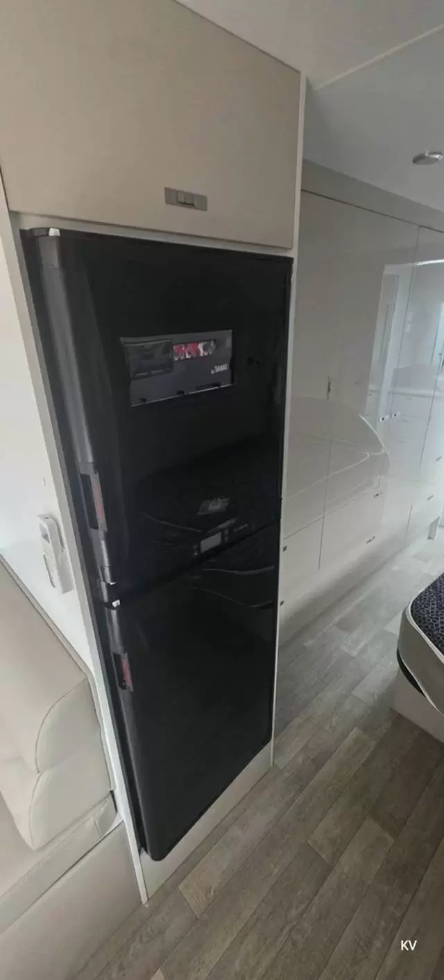 USED 2025 EMPIRE LUXOR 24′