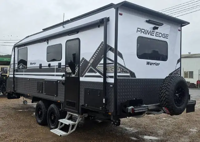 https://media-caravea.syd1.digitaloceanspaces.com/caravans/33EC19656/image-3.webp?q=WJ7M45B15d