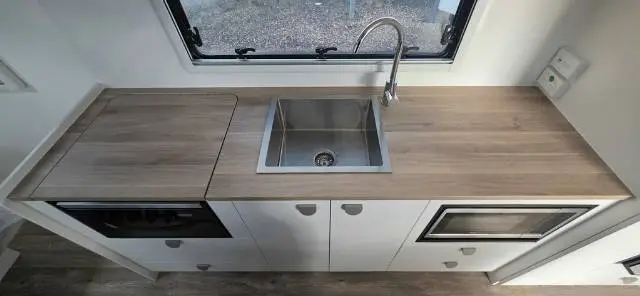 NEW 2026 TRAVELLER TRACK 20