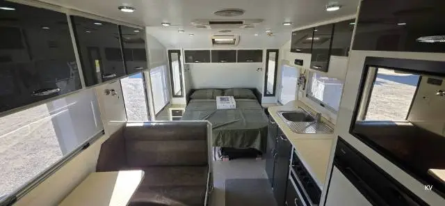 USED 2015 LA VISTA BELLA TOURER