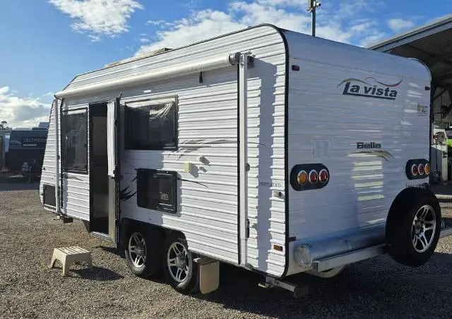 USED 2015 LA VISTA BELLA TOURER