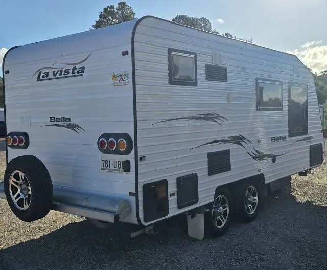 USED 2015 LA VISTA BELLA TOURER
