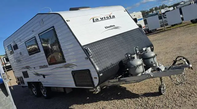 USED 2015 LA VISTA BELLA TOURER