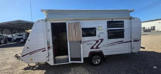 USED 2008 FRANKLIN BELAIRE POPTOP 17′