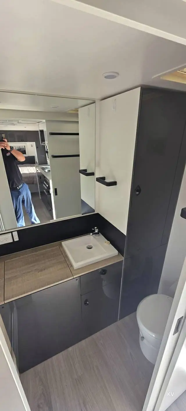 USED 2023 NEWLANDS LUX