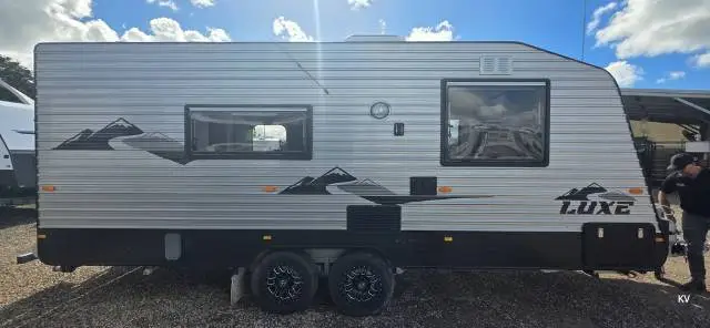 USED 2023 NEWLANDS LUX