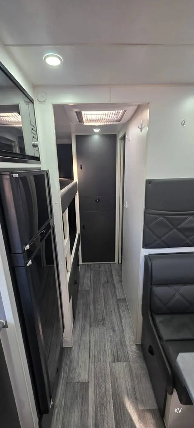 USED 2021 FAIR DINKUM CARAVANS XPLORE 21’6