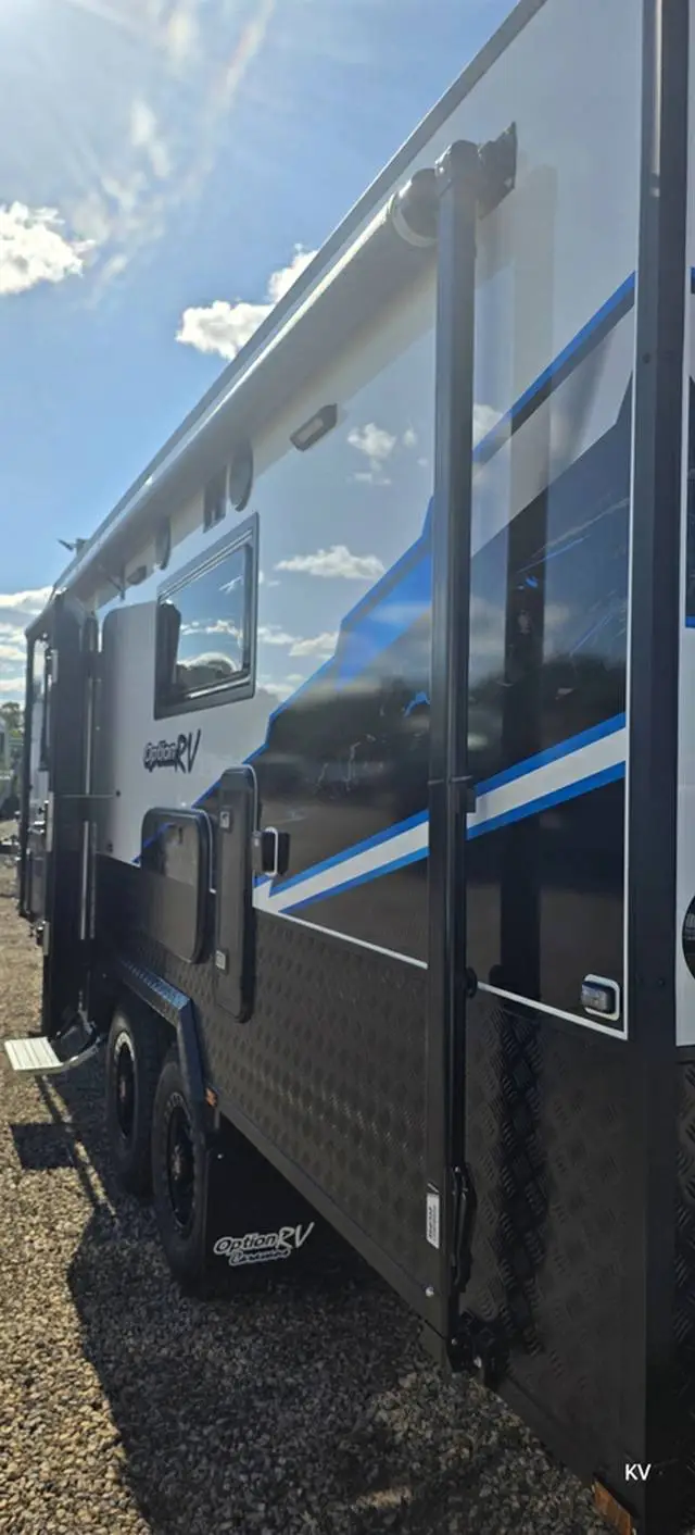 https://media-caravea.syd1.digitaloceanspaces.com/caravans/33EC21378/image-6.webp?q=QDQK5bgwao