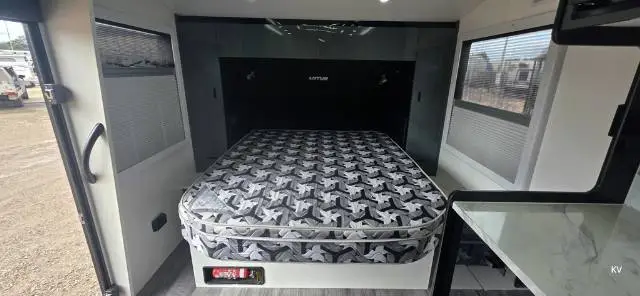 USED 2022 LOTUS CARAVANS OFF GRID 246