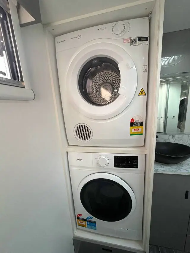 USED 2025 EMPIRE LUXOR 24′