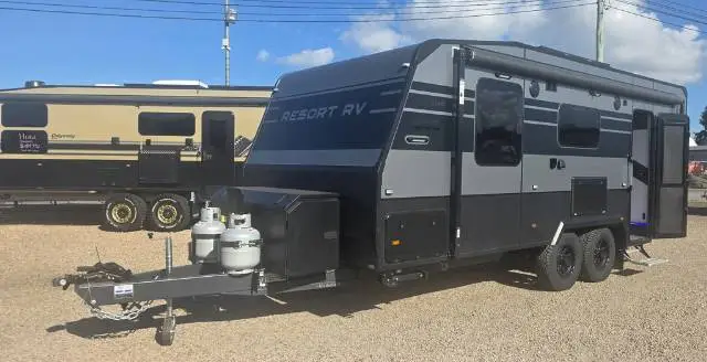 NEW 2026 RESORT RV WHITEHAVEN 20′